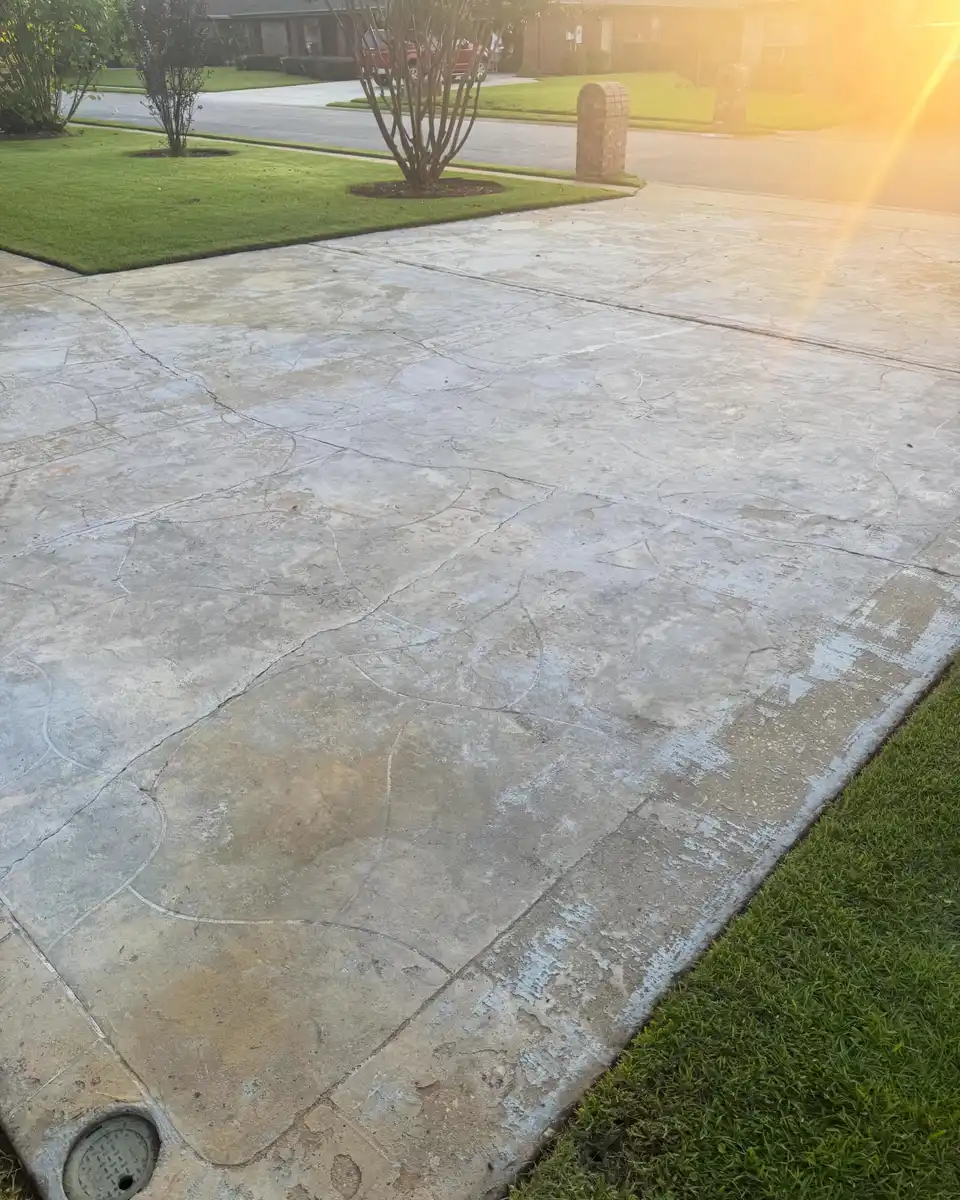 Floor before the epoxy coating